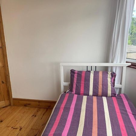 Lovely Rooms In West London Northolt  المظهر الخارجي الصورة