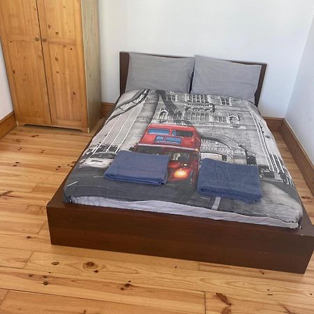 Lovely Rooms In West London Northolt  المظهر الخارجي الصورة